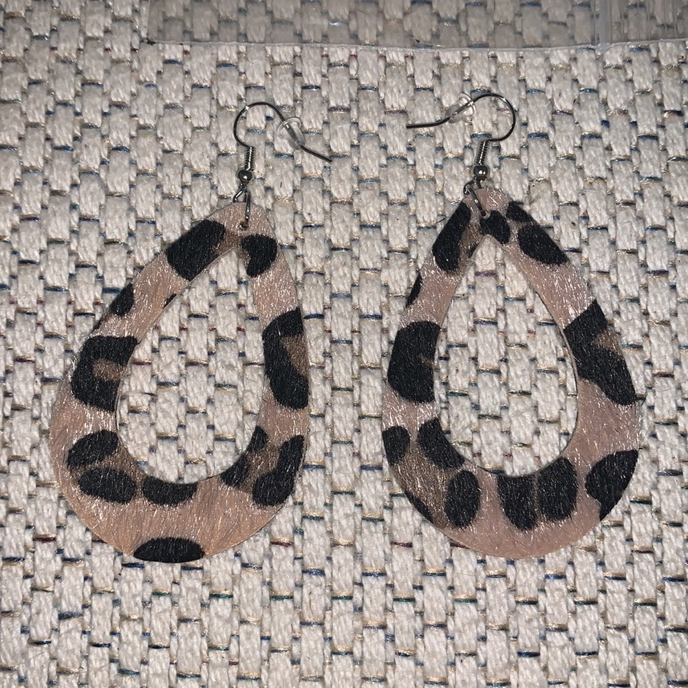 NWOT earrings